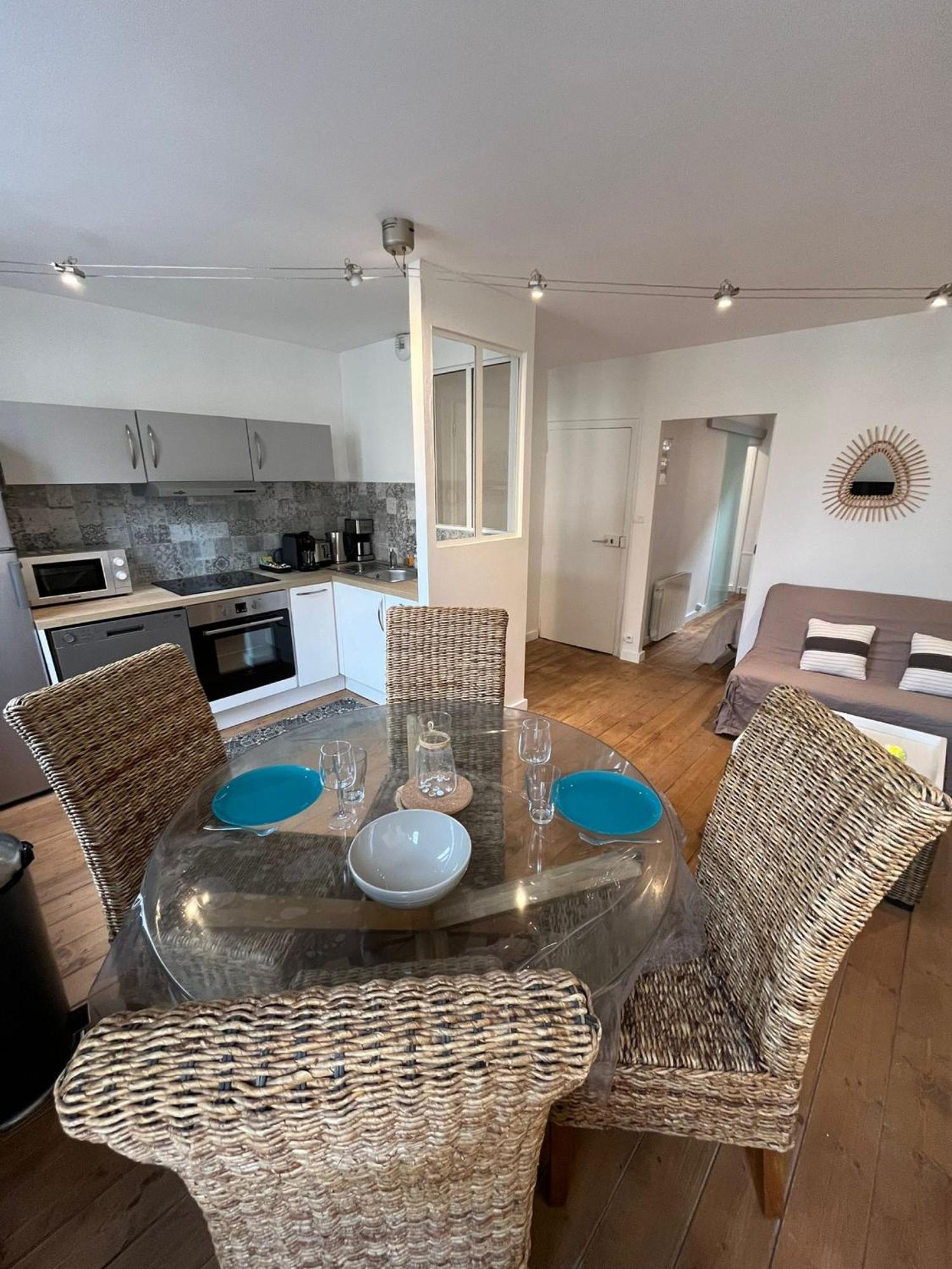 L'Escale Niortaise - Centre-Ville - 10Mn Gare - Wifi - Netflix 客房 照片