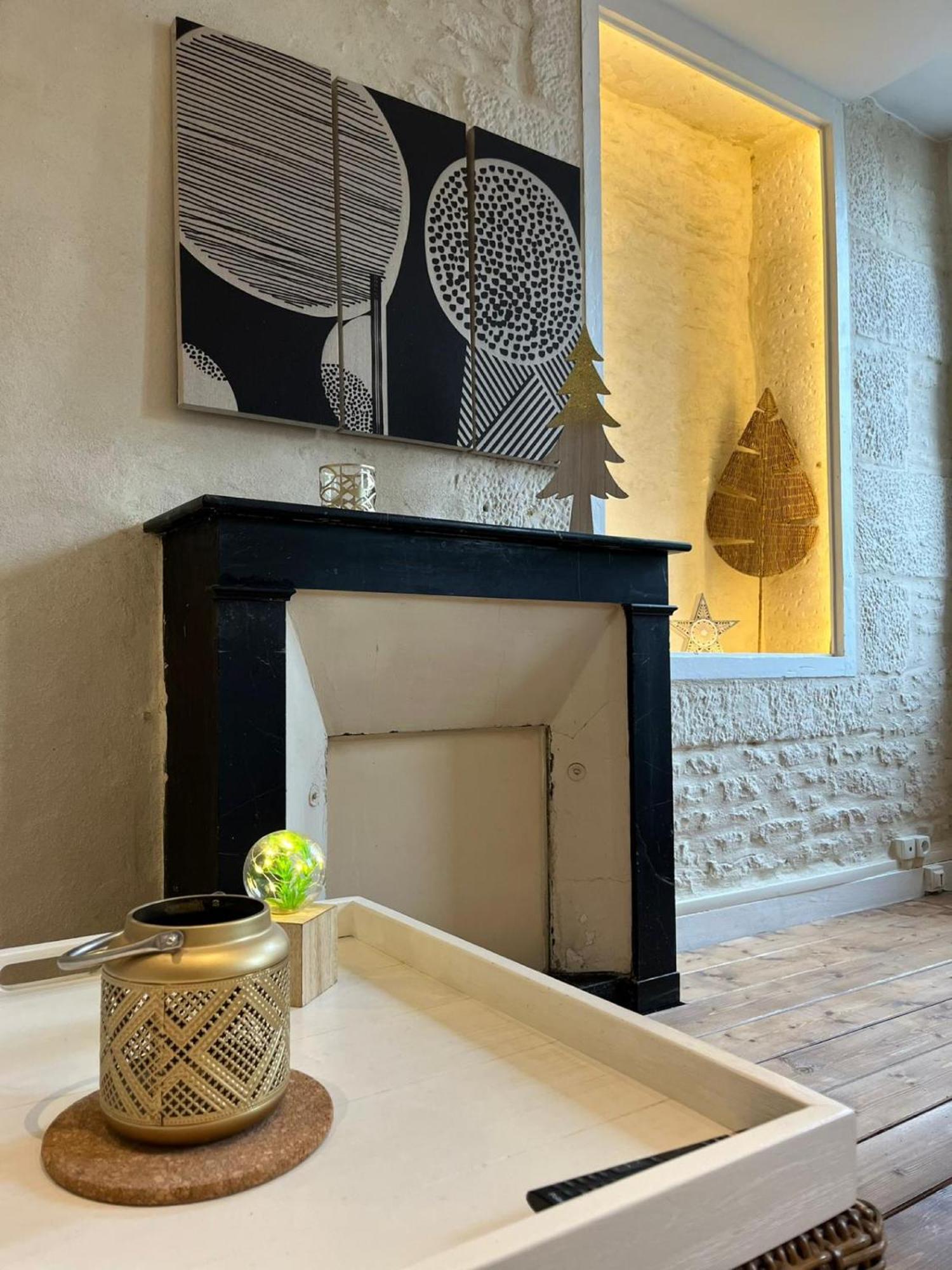 L'Escale Niortaise - Centre-Ville - 10Mn Gare - Wifi - Netflix 客房 照片