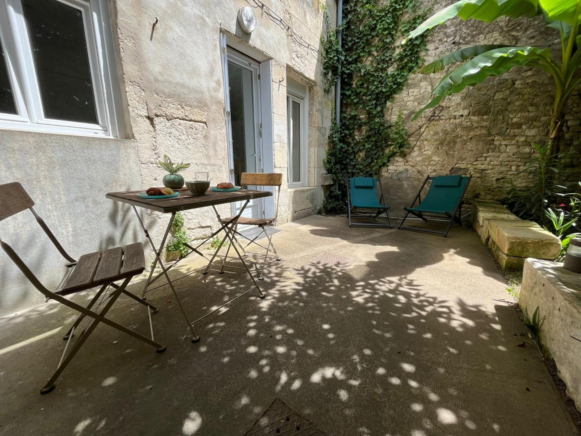 L'Escale Niortaise - Centre-Ville - 10Mn Gare - Wifi - Netflix 客房 照片